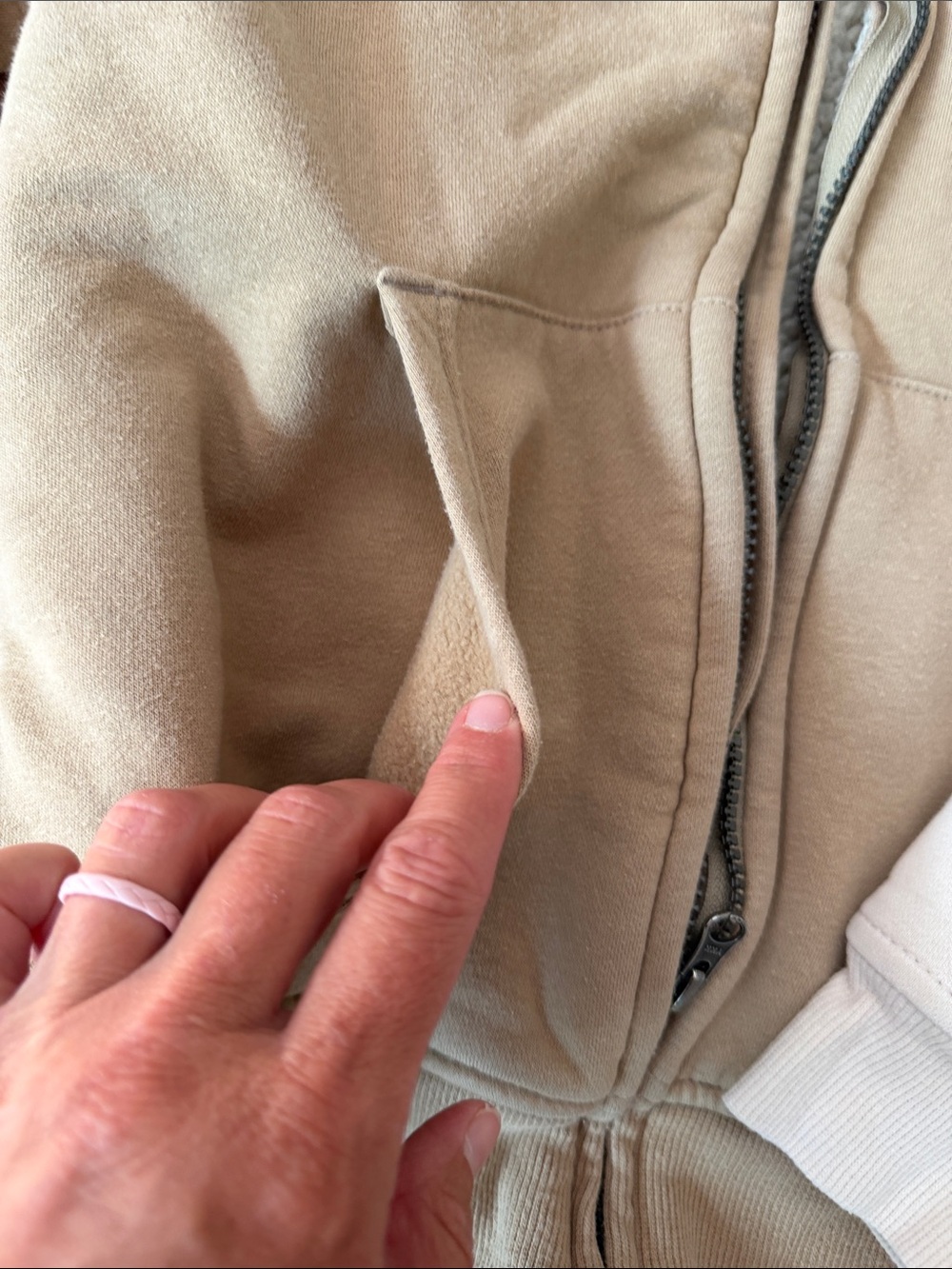 The Children's Place Sherpa-Lined Zip Hoodie in Tan & Cream size large 10/12 - Picture 4 of 6